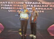 Pemerintah Kabupaten Sidoarjo Raih Penghargaan UHC Award 2024 Kategori Madya