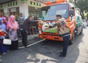 Ilusa Gelontorkan Ratusan Tangki Air Bersih ke Desa Terdampak Kekeringan