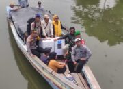 Amankan Logistik Pilkada, Polresta Sidoarjo Kawal Jalur Laut ke Wilayah Terpencil
