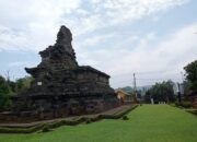 Candi Rimbi: Jejak Megah Majapahit di Lereng Gunung Anjasmoro