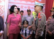 Ketua Bhayangkari Cabang Kota Malang Kunjungi Pospam dan Posyan Operasi Ketupat Semeru 2025