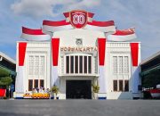 Sambut HUT ke-80 RI, Stasiun KA Yogyakarta Tampil Nuansa Merah Putih