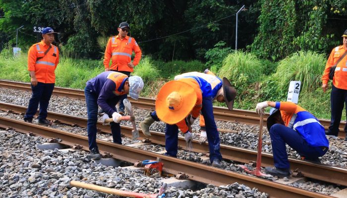 Hadapi Musim Hujan, KAI Daop 6 Yogyakarta Tingkatkan Kewaspadaan Jalur Kereta Api
