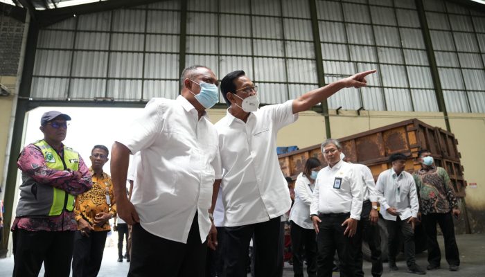 Gubernur DIY Tinjau Sejumlah TPS3R dan TPST di Wilayah DIY