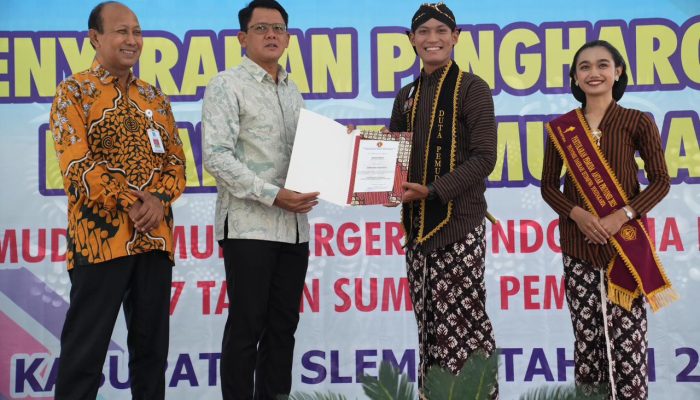 Pemkab Sleman Beri Penghargaan kepada Pemuda-Pemudi Inspiratif di Hari Sumpah Pemuda