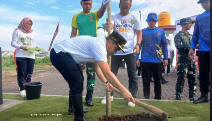 Hari Jadi ke-340 Kota Pasuruan, Wali Kota Pimpin Aksi Tanam Pohon di Panggungrejo