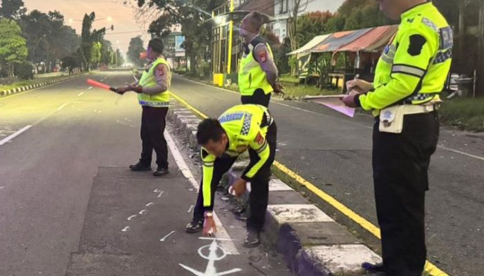 Pemotor Tewas Usai Tabrak Truk Putar Balik di Gamping Sleman