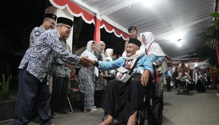 Wabup Sleman Lepas’ Keberangkatan 354 Jamaah Haji