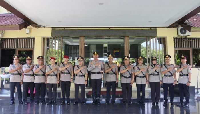 Polres Kendal Gelar Sertijab Sejumlah Pejabat, Kapolres Tekankan Profesionalisme