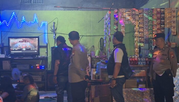 Operasi PEKAT Polsek Kedungkandang, 179 Botol Miras Disita dari Warung Selatan GOR Ken Arok