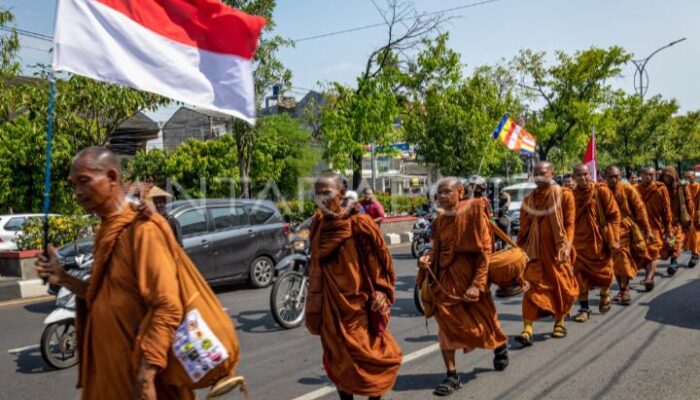 30 Biksu Ikuti Thudong 2026, Jalan Kaki Lintasi 8 Daerah