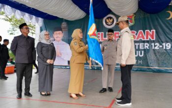 Lepas CJH 2026, Bupati Mamuju Ingatkan Jamaah Fokus Ibadah dan Jaga Nama Baik