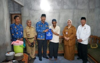 Bupati Purworejo Tinjau Korban Kebakaran di Kemiri, Serahkan Bantuan dan Ajak Warga Waspada