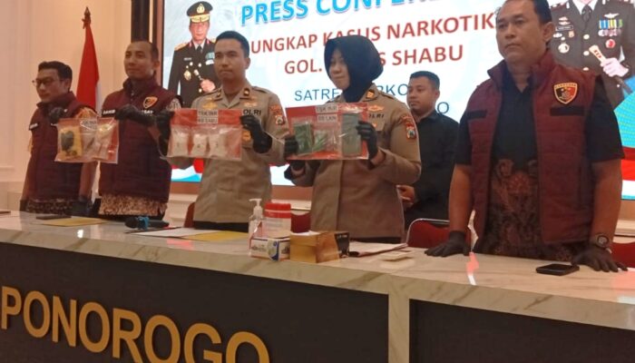 Polres Ponorogo Bongkar Jaringan Pengedar Narkoba, BB 301,37 Gram Sabu Diamankan