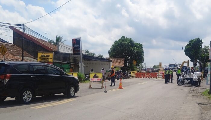 Jembatan Karanganyar Kebumen Ditutup Sebulan, Arus Dialihkan ke JLSS
