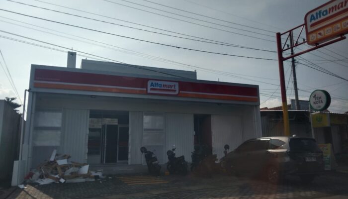 Minimarket Menjamur hingga Pelosok Desa, Pemkab Probolinggo Diduga Umbar Izin, UMKM Terancam