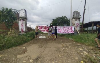 Warga Adi-Adi Blokade Jalan ke TPA, Pemuda Desak Pemkab Mamuju Tepati Janji Lama