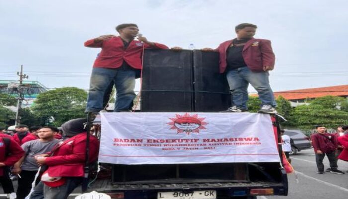 Tolak Impunitas dan Tuntut Keadilan, 1.000 Mahasiswa BEM PTMAI Zona V Jawa-Bali Geruduk DPRD Jatim