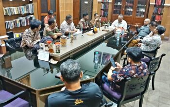 Mgr. Didik Ingatkan Wartawan Jadi Penjaga Kebenaran di Tengah Arus Hoaks
