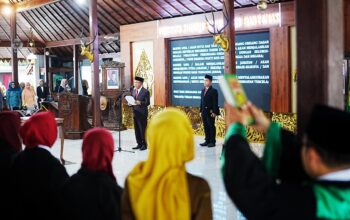Bupati Banyumas Lantik 2 Pejabat Tinggi Pratama dan 75 Pejabat Fungsional
