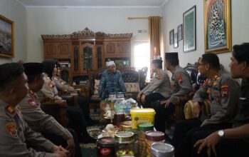 Kapolres Magelang Kota Silaturahmi ke Ketua MUI Magelang