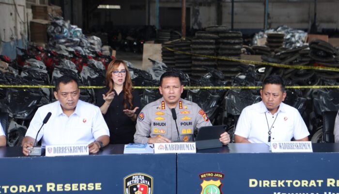 Polda Metro Jaya Bongkar Gudang Motor Diduga Hendak Diekspor Ilegal, 1.494 Unit Disita
