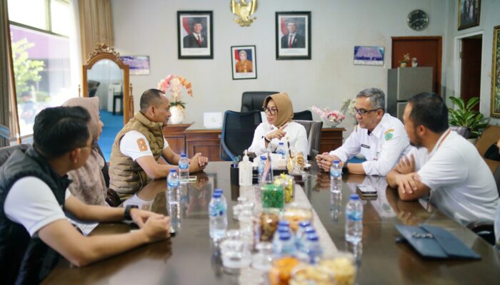 PLN UP3 Sidoarjo dan Pemkab Bersinergi Percepat Pengembangan Kendaraan Listrik
