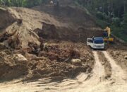 Pengerukan Tanah Diduga Galian C di Semagung, Aparat Tutup Mata