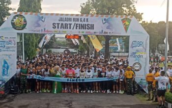 Ribuan Peserta Ramaikan Jaladri Run 6,4K HUT Ke-64 Yonzipur 10/JP/2 Kostrad