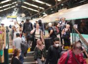 Sabtu Libur Panjang, Stasiun Yogyakarta dan Lempuyangan Dipadati Penumpang