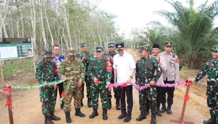 Pangdam II/Sriwijaya Tutup TMMD ke-128 Kodim 0402/OKI