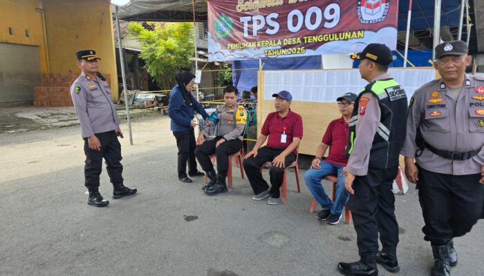 Sidokkes Polresta Sidoarjo Gelar Patroli Bakti Kesehatan di TPS, Pastikan Petugas Pilkades Serentak 2026 Tetap Prima