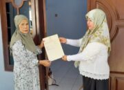 Lewat Program DEKAT, Kantah Kota Pasuruan Antar Sertipikat Tanah Langsung ke Rumah Warga