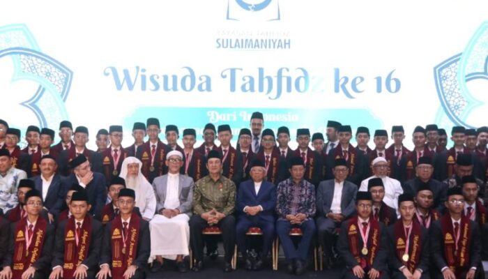 Wisuda Tahfidz Ke-16, Menag Sebut Yayasan Sulaimaniyah Cetak Generasi Qurani Bertaraf Internasional