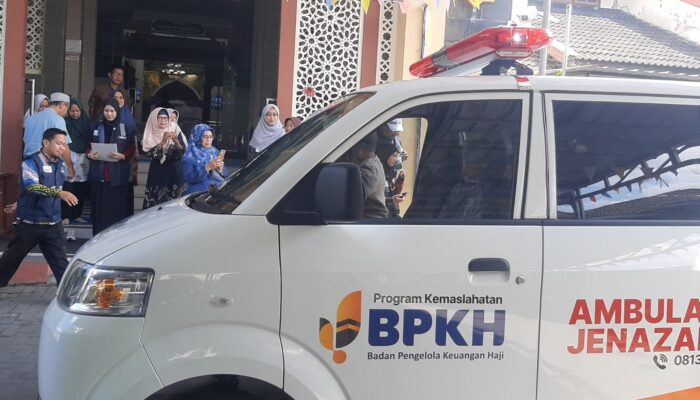 BPKH dan LAZISMU Salurkan Mobil Ambulans Jenazah Senilai Rp 317 Juta di Sleman