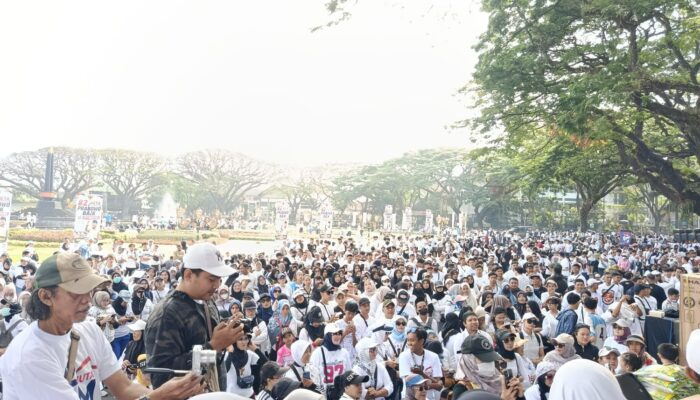 Ribuan Simpatisan MBG Padati Alun-alun Tugu Malang, Dukung Kelanjutan Program Makan Bergizi Gratis