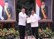 HUT DKI Jakarta ke-499, Wamen ATR/BPN Serahkan 499 Sertipikat Aset Senilai Rp22,25 Triliun kepada Pemprov