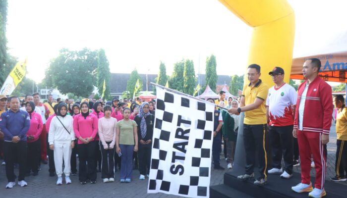 Semarak Hari Bhayangkara ke-80, Polres Situbondo Perkuat Sinergi Lewat Olahraga Bersama dan Pesta Doorprize