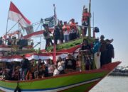 Ribuan Warga Padati Tradisi Petik Laut Kota Pasuruan, Wisata Bahari dan UMKM Lokal Ikut Bergairah