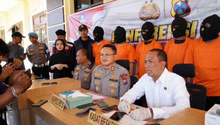 Delapan Kasus Kriminal Terungkap Selama Juni, Kapolres Situbondo Kembalikan Motor Curian Secara Gratis