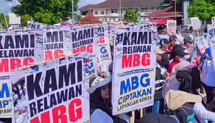 Ribuan Warga Cilacap Aksi Damai Dukung MBG, Pemkab Pastikan Program Tetap Berjalan