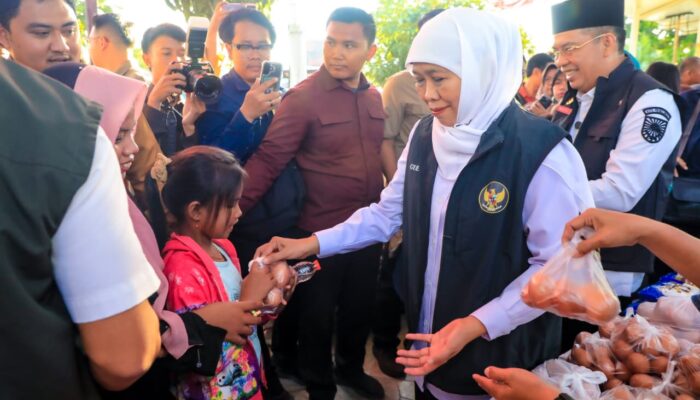 Pasar Murah Khofifah Diserbu Warga Probolinggo, Harga Sembako Lebih Murah dan Bantu Kendalikan Inflasi