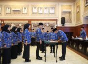 Wali Kota Malang Serahkan 50 SK PNS Baru, Dorong ASN Bergerak Cepat dan Profesional Layani Masyarakat