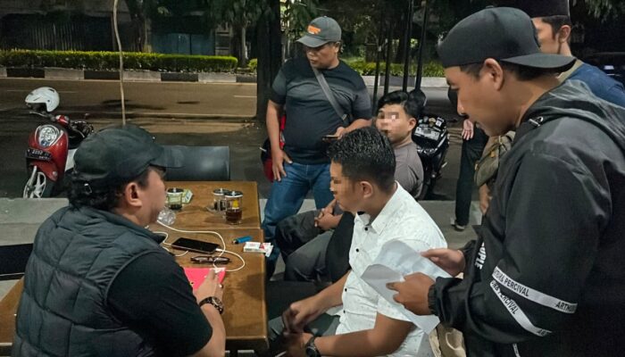 Diduga Lakukan Pemerasan terhadap Pengendara, Empat Oknum Debt Collector Diamankan Tim URC Satreskrim Polres Pasuruan Kota