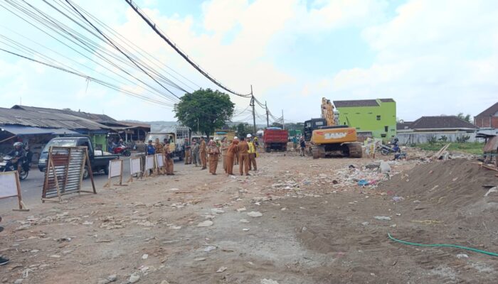 Akhiri Keruwetan 35 Tahun, Wahyu Hidayat Sulap Pasar Induk Gadang Menuju Wajah Baru Kota Malang