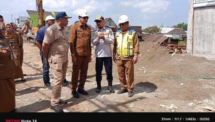 Ditandai Tasyakuran, Wali Kota Malang Resmi Mulai Proyek Jalan Depan Pasar Induk Gadang