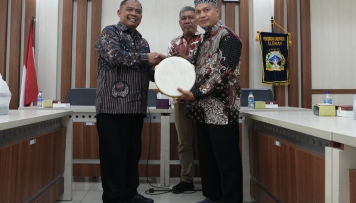 Pemkab Sleman Serahkan Hibah Alat Musik ke Sejumlah Kelompok Seni Budaya
