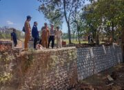 Anggota Komisi D DPRD Jatim Sidak Proyek Penahan Dinding Dam Tempuran: Pastikan Kualitas dan Tepat Waktu