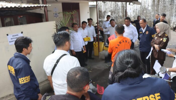 Rekonstruksi Kasus Pembunuhan di Banyuglugur, Polres Situbondo Peragakan 26 Adegan