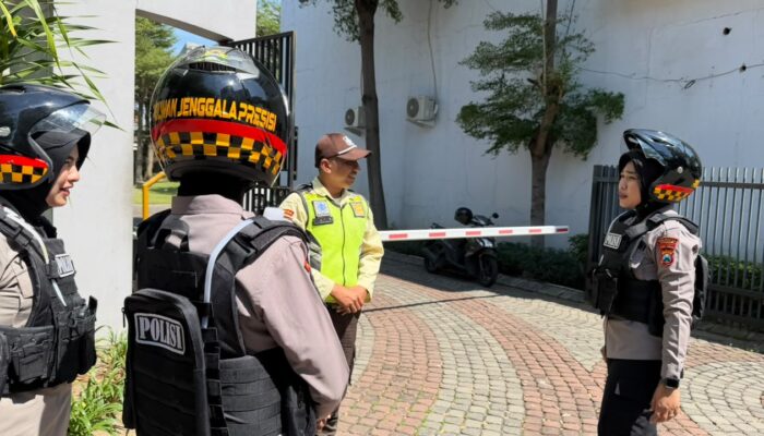Polwan Jenggala Presisi Polresta Sidoarjo Intensifkan Patroli Dialogis, Perkuat Keamanan dan Kedekatan dengan Warga